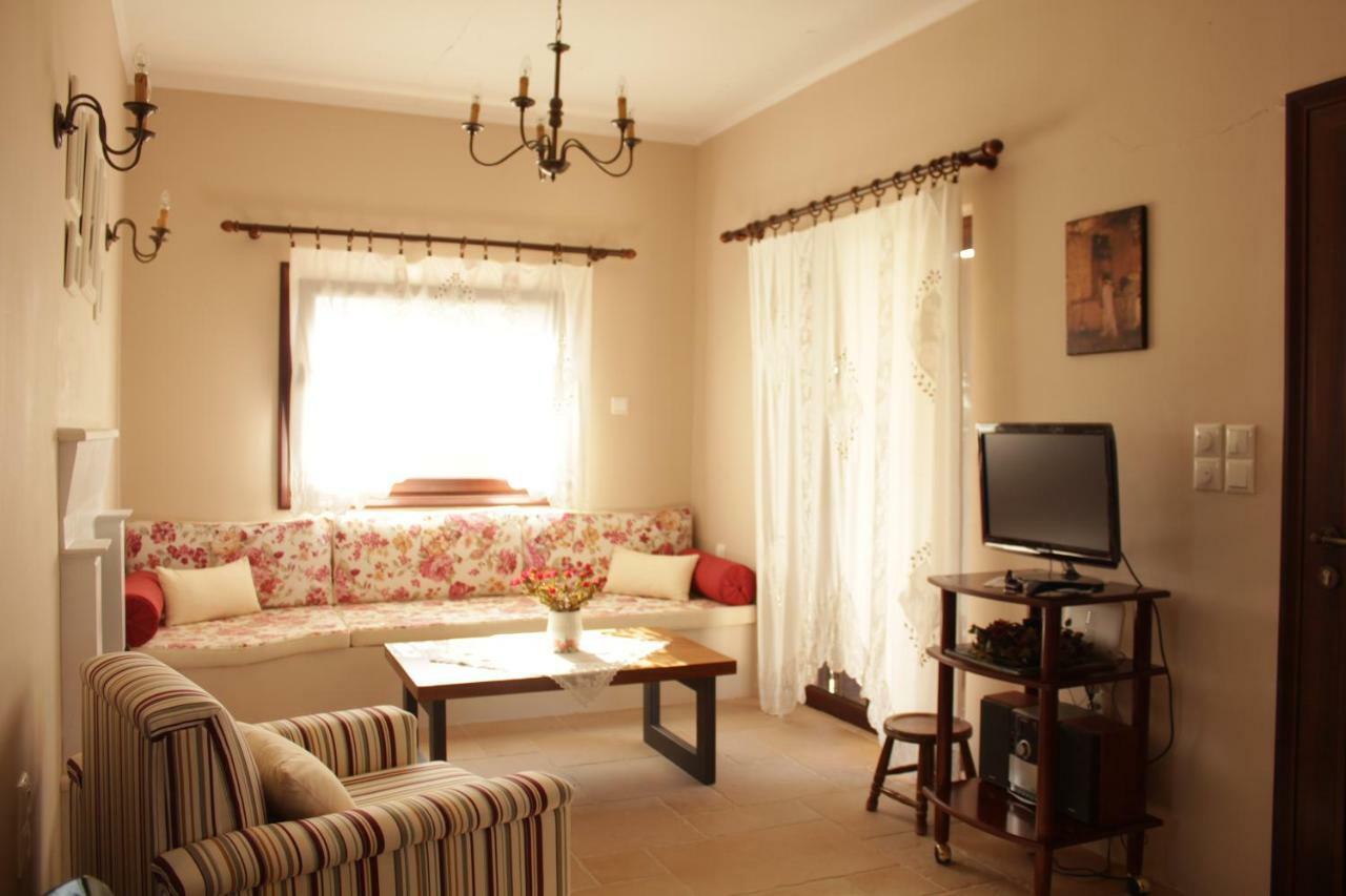 *Villa Pap-Live The Greek Hospitality In A Village* Nea Sampsounta Exteriör bild